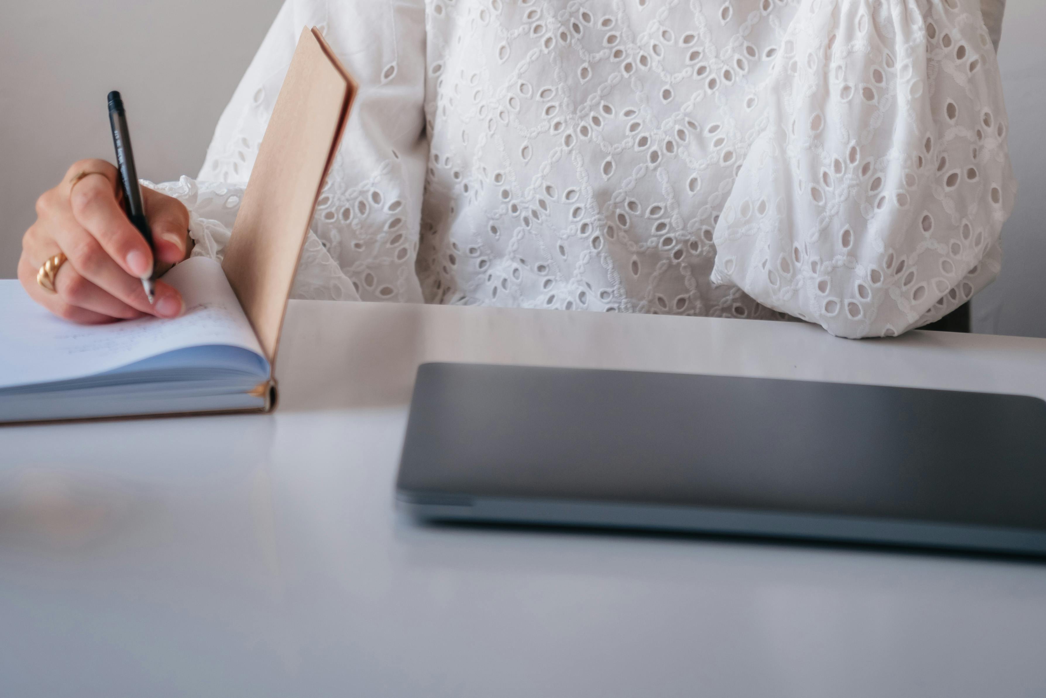 How to Use Journal Prompts for Self-Discovery